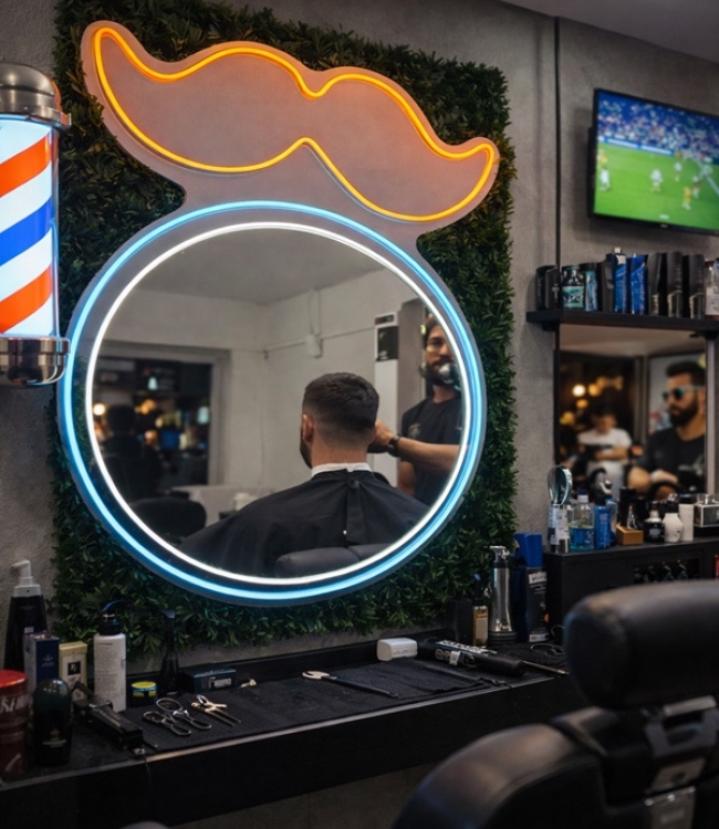 Neon Bıyık Desenli Pleksi Ayna 90x70