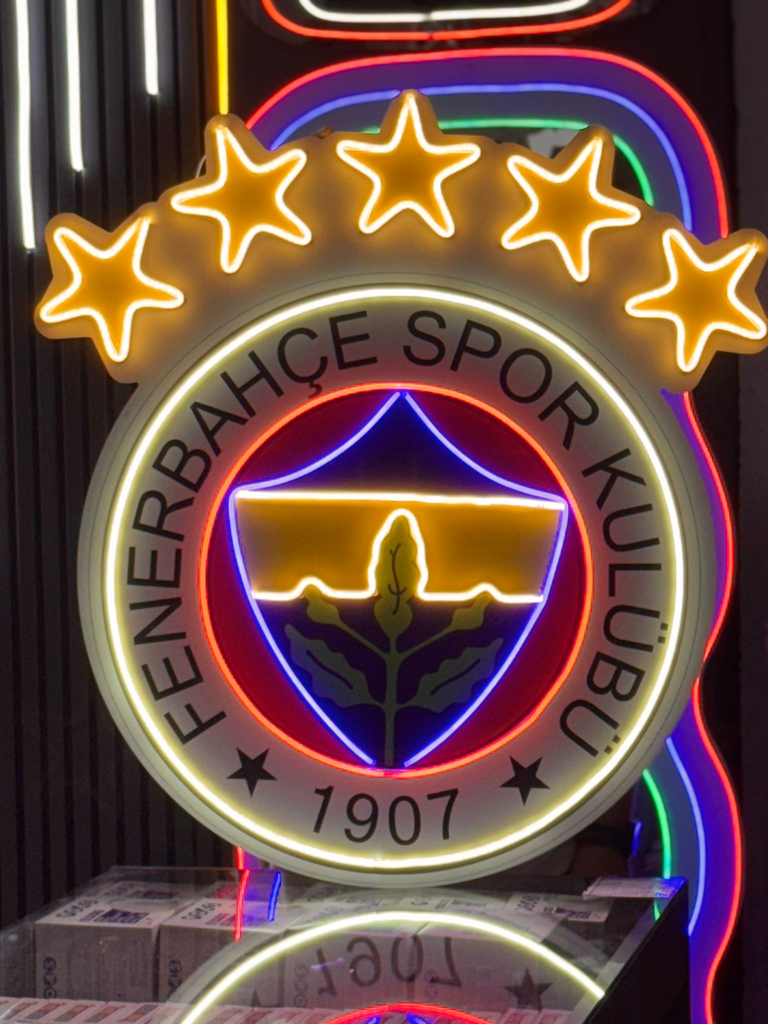 Fenerbahçe Neon LED Işıklı Duvar Dekorasyonu 80x70 cm